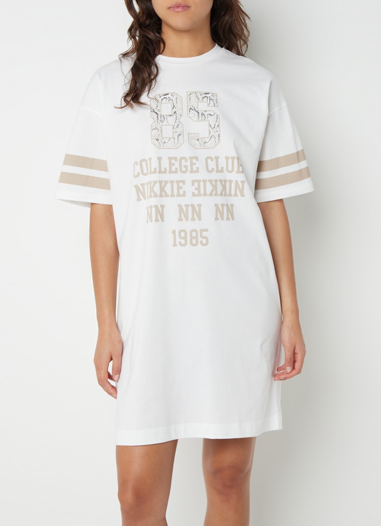 Correspondentie Voorzien Melodieus NIKKIE Mini T-shirt jurk met print • Wit • de Bijenkorf
