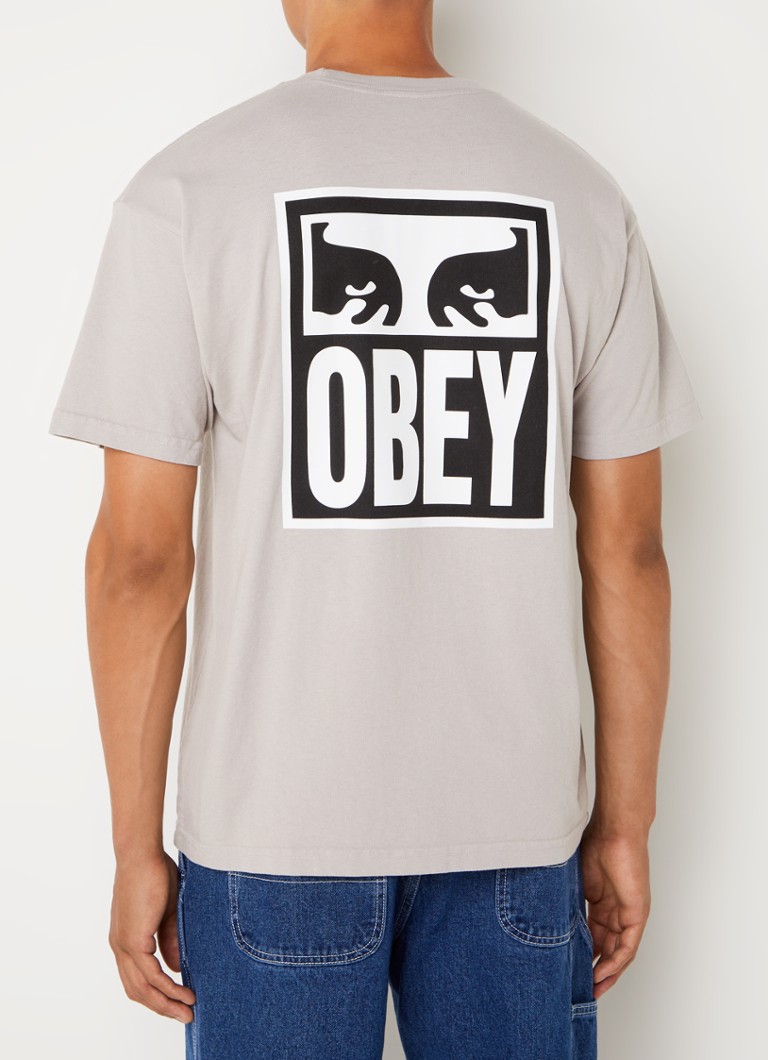 Obey T-shirt met logo- en backprint • Lichtgrijs • de Bijenkorf