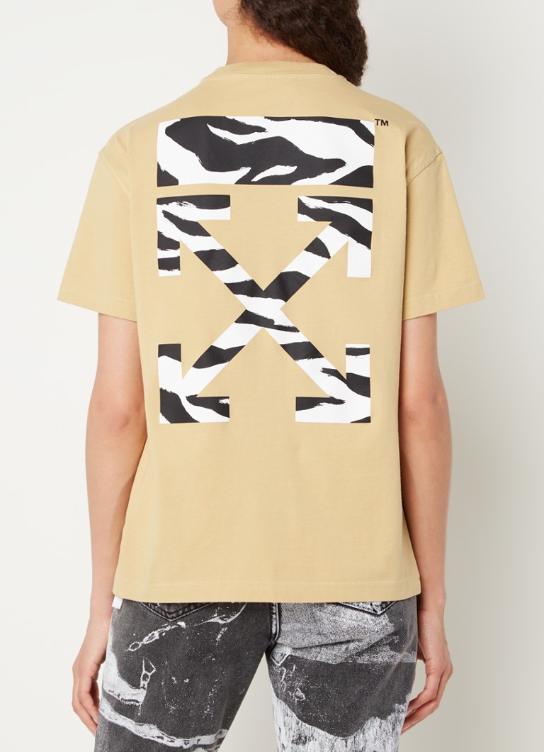 Behandeling Vaderlijk haak Off-White Zebra Arrow T-shirt met logo- en backprint • Camel • de Bijenkorf