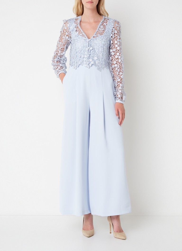 Phase Eight Mariposa jumpsuit met bolero van kant • Lichtblauw • de
