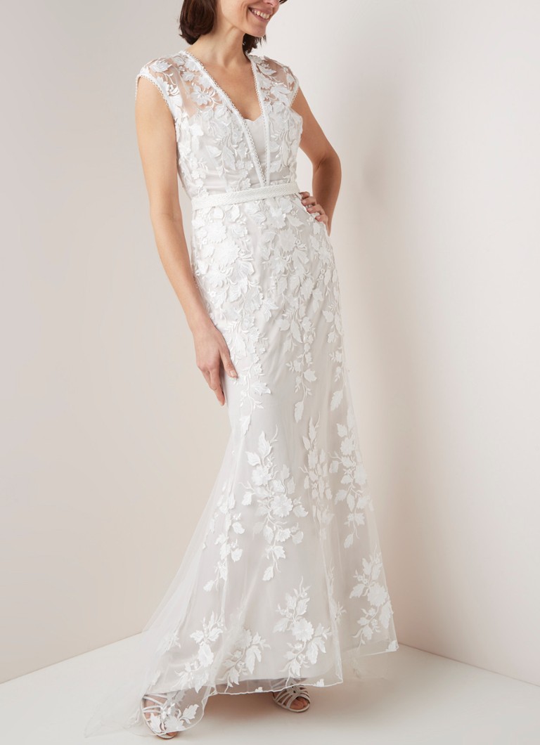 Phase Eight - Peony trouwjurk van 3D kant met ceintuur - Ivoor