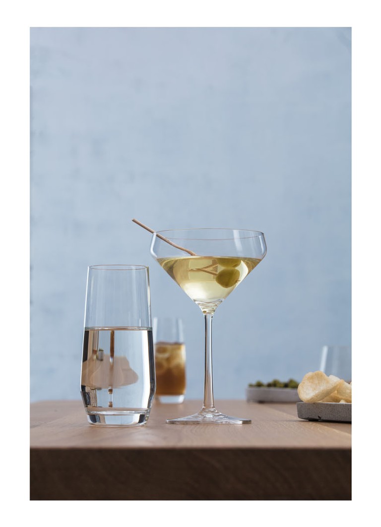 https://cdn-1.debijenkorf.nl/web_detail/schott-zwiesel-pure-martini-cocktailglas-34-cl-set-van-6/?reference=072/210/0722109003200000_pro_flt_det_04_1108_1528_1682944419.jpg