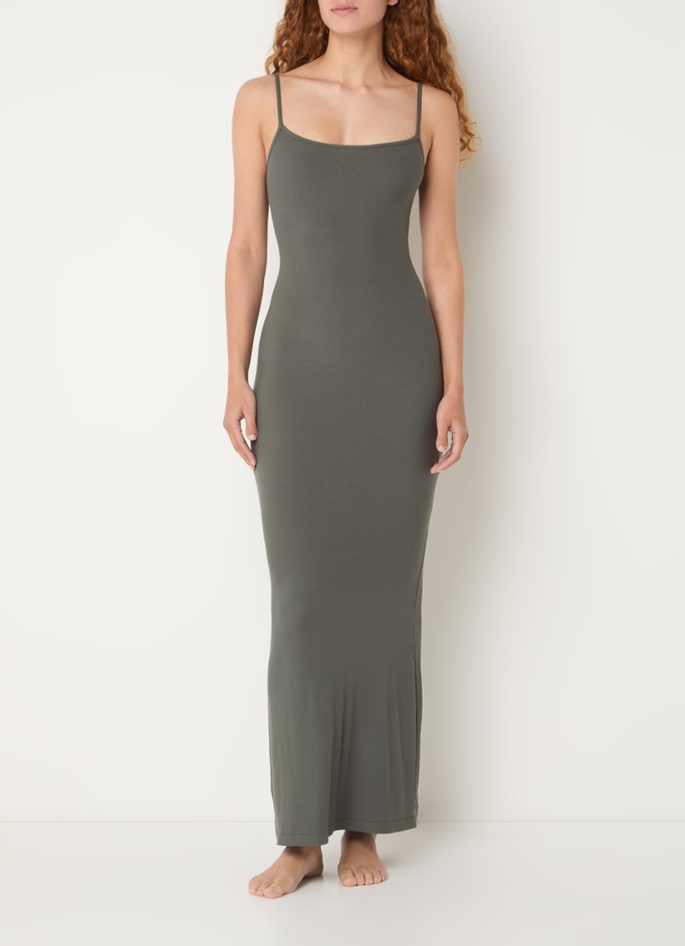 SKIMS Soft Lounge maxi jurk met ribstructuur • Olijfgroen • de