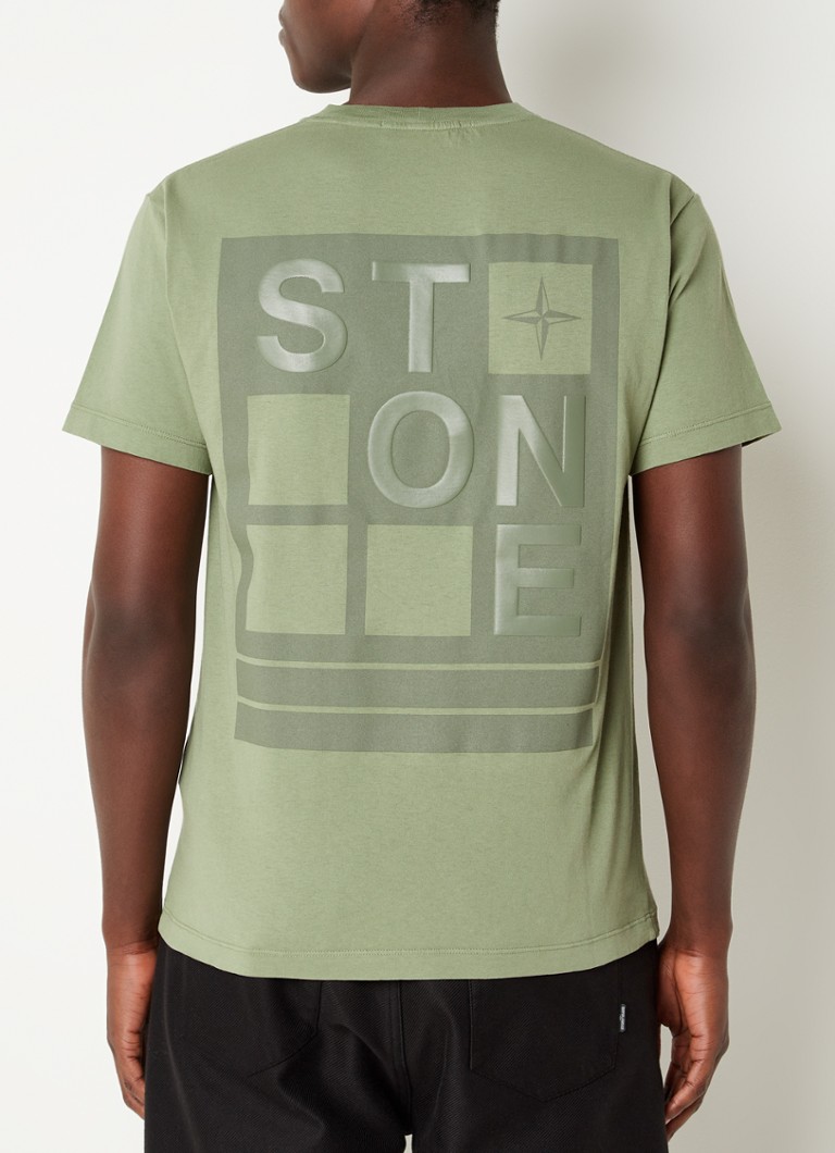 Reden Giotto Dibondon medeleerling Stone Island 2NS94 T-shirt met logo- en backprint • Lindegroen • de  Bijenkorf