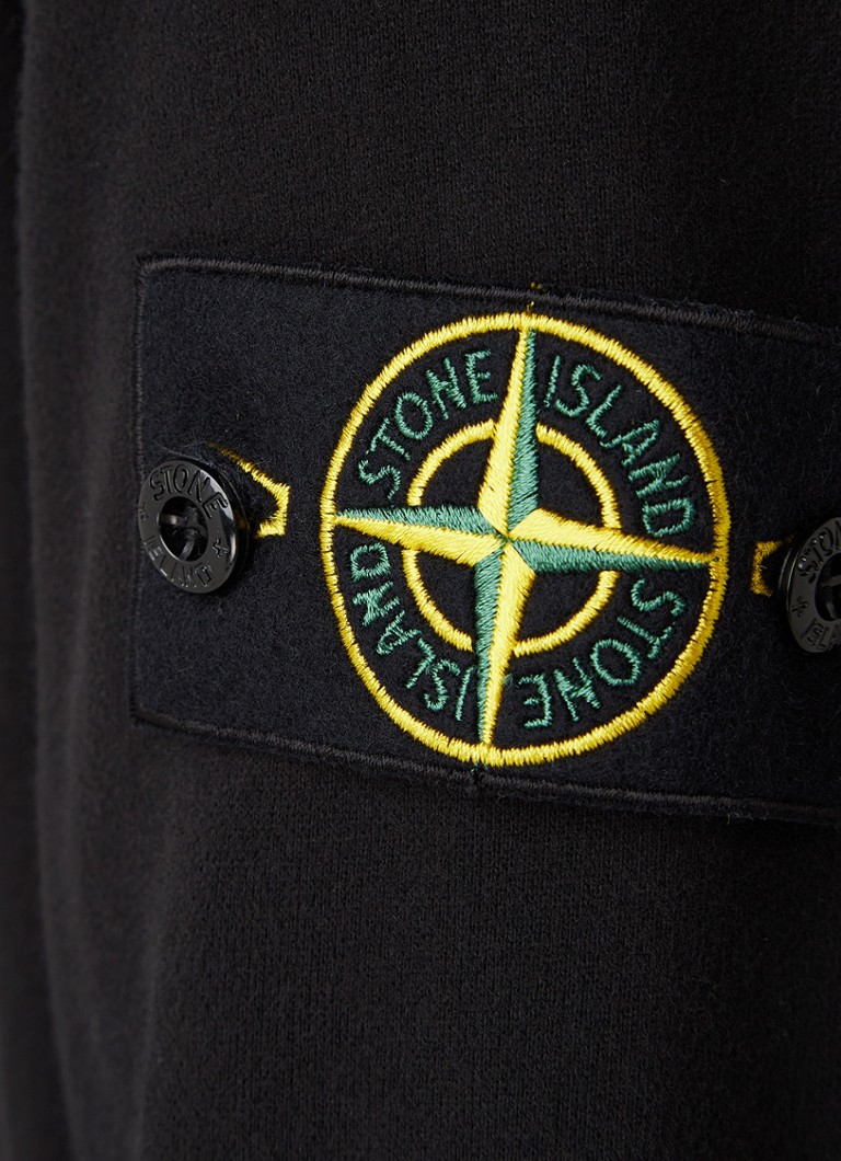 systematisch Shinkan Kruik Stone Island 63020 sweater met logo • Zwart • de Bijenkorf