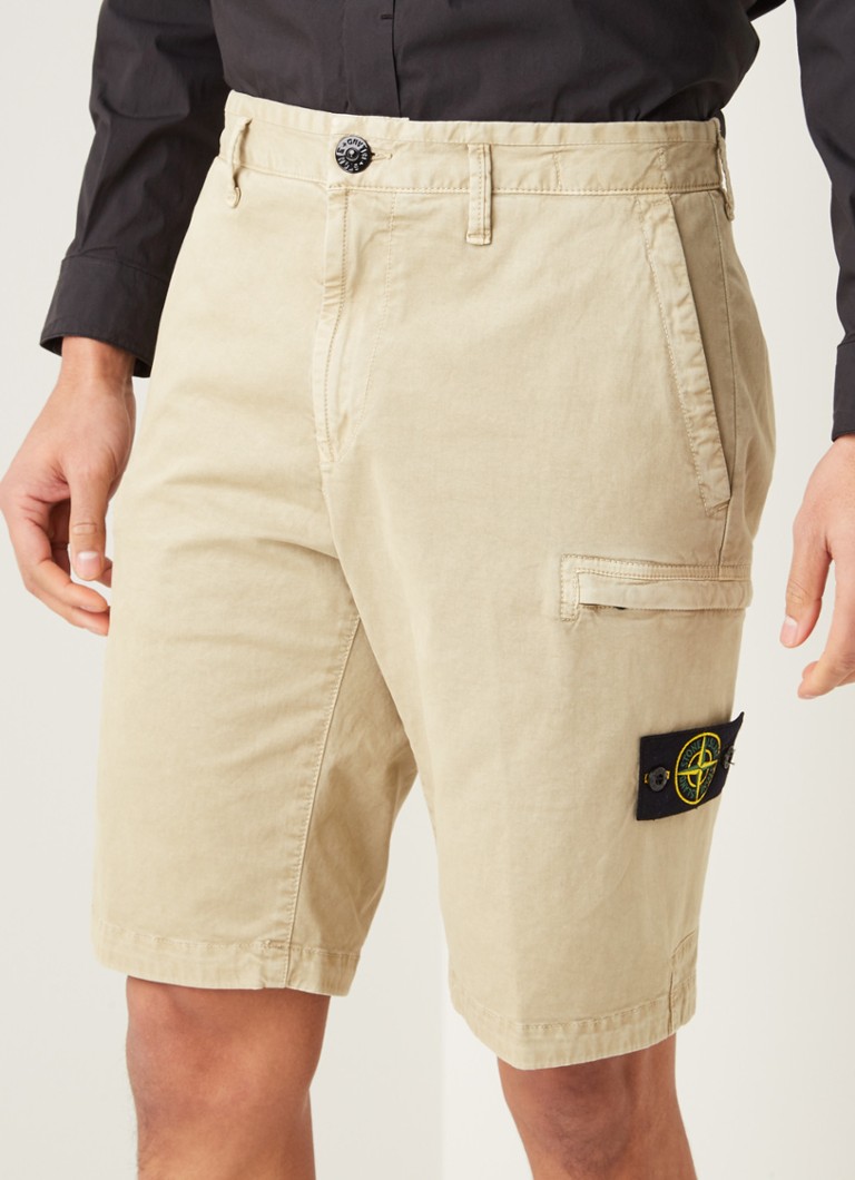 stone island korte broek heren Stone Island L0504 Korte Broek Met Merkembleem Donkerkhaki De Bijenkorf stone island korte broek heren