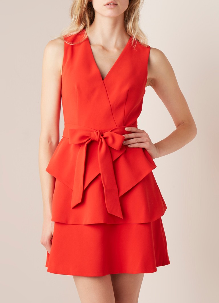 Ted Baker TIERED V NECK SLEEVELESS DRESS â¢ Rood â¢ de Bijenkorf