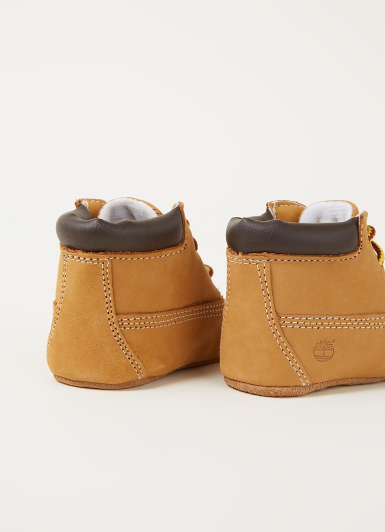 lus Reden Majestueus Timberland Crib Set babyschoentje van nubuck met muts giftbox • Camel • de  Bijenkorf