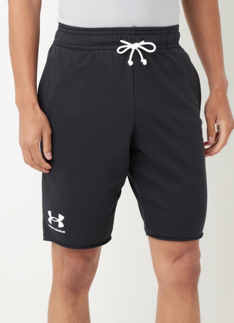 Under Armour - Straight fit korte joggingsbroek met logo - Zwart