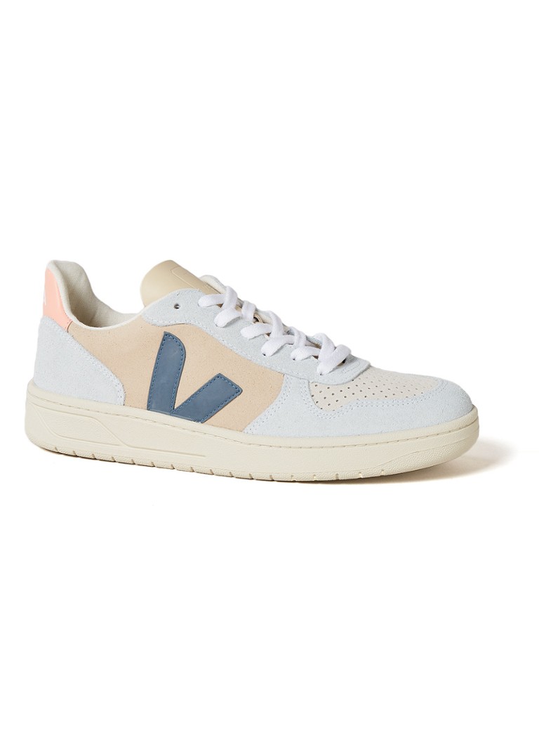 veja tan suede