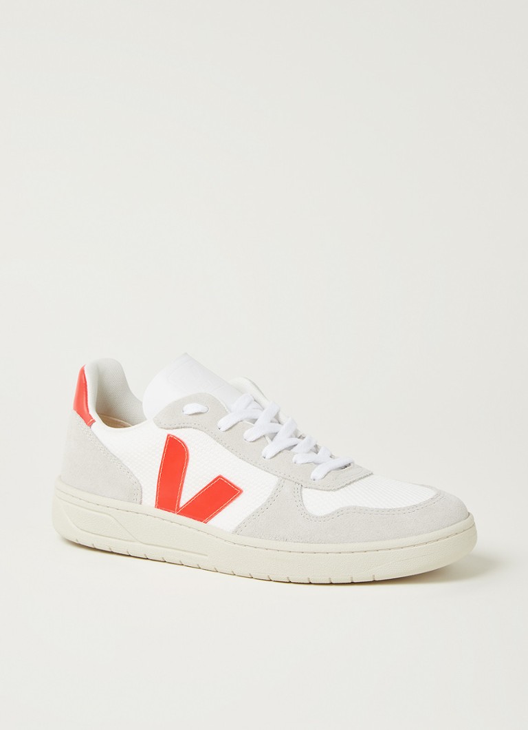 veja tan suede