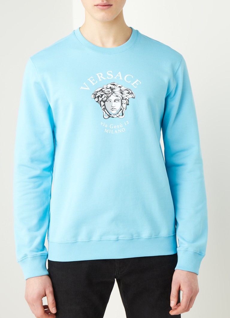 Waden Saga rekken Versace Sweater met logoprint • Lichtblauw • de Bijenkorf