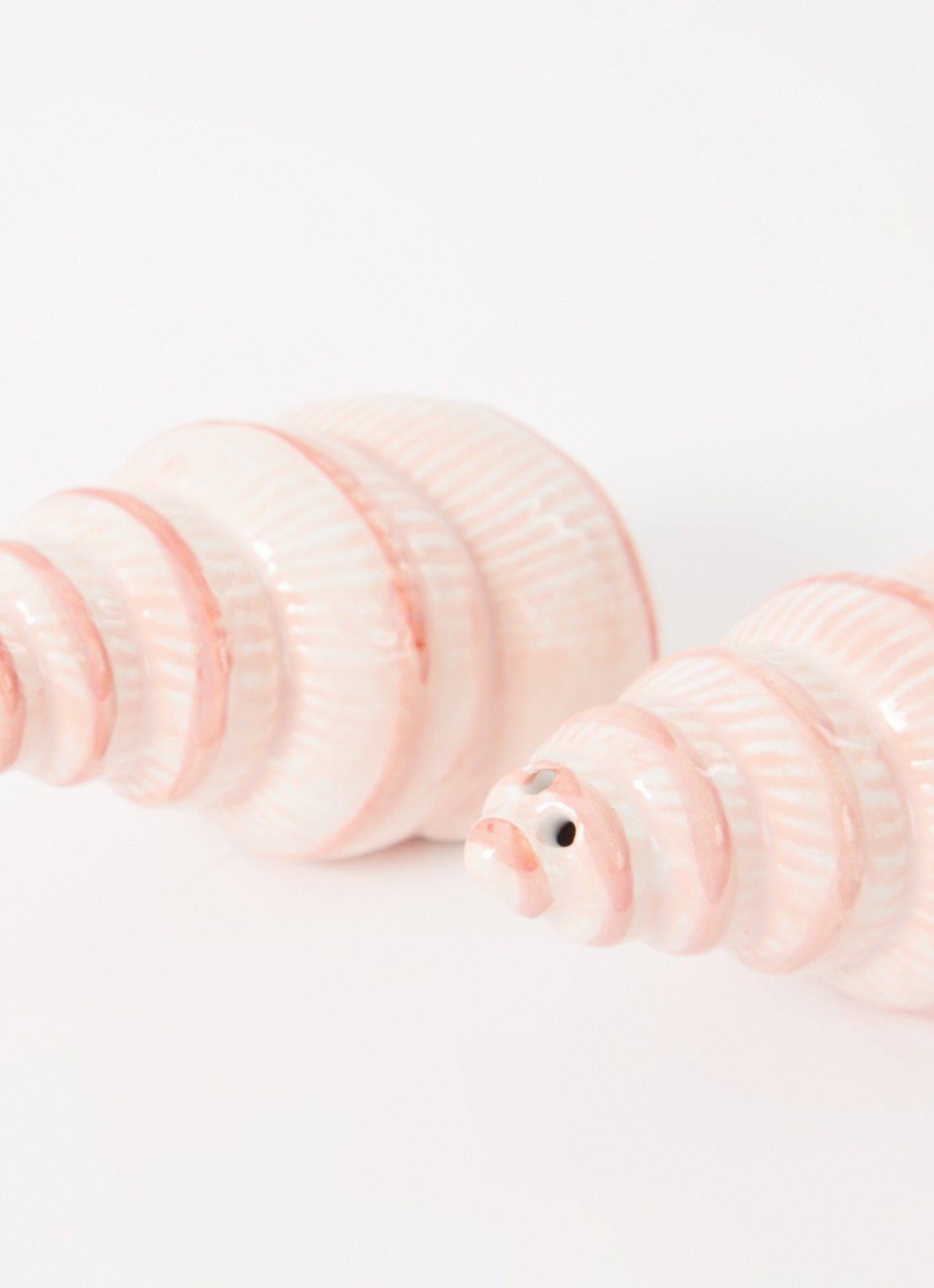 &Klevering Shell zout- en peperstel 9,5 cm - voorkant 2 roze