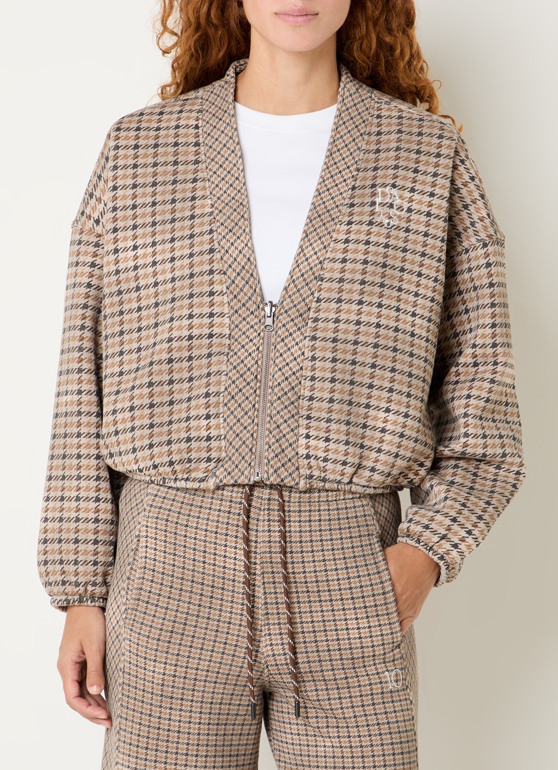 10DAYS Cropped sweatvest met pied-de-poule dessin en logo - detail donkerbeige