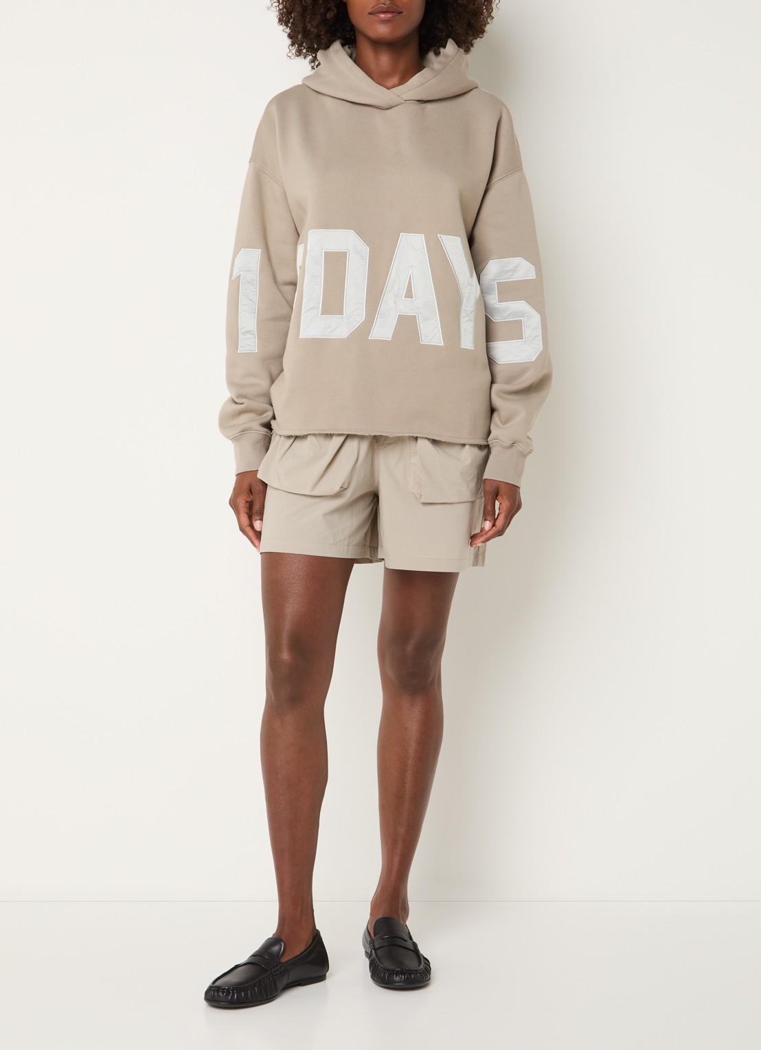 10DAYS Hoodie met logo - voorkant 2 khaki