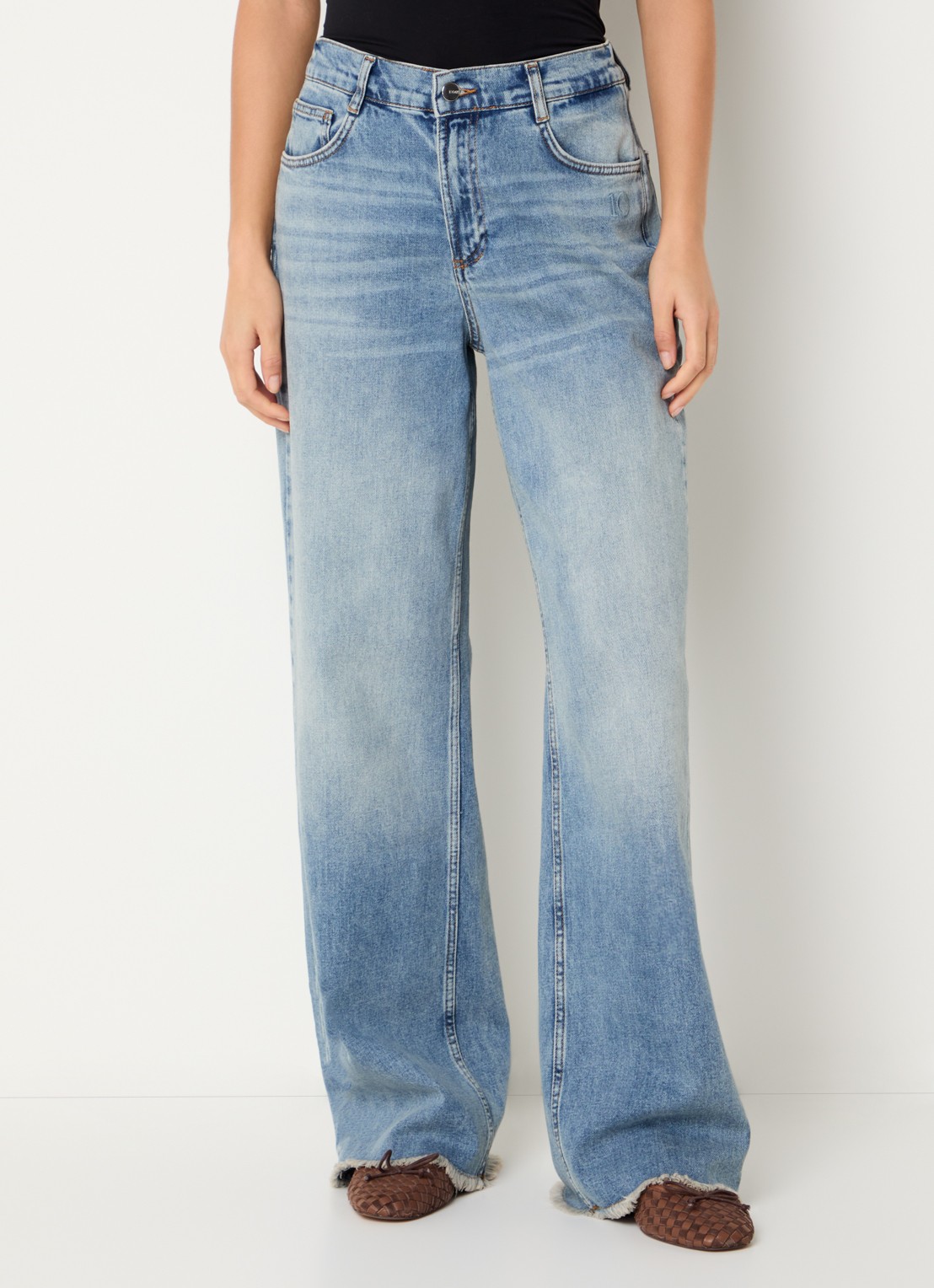 10DAYS Mid waist loose fit jeans met lichte wassing - detail 2 indigo