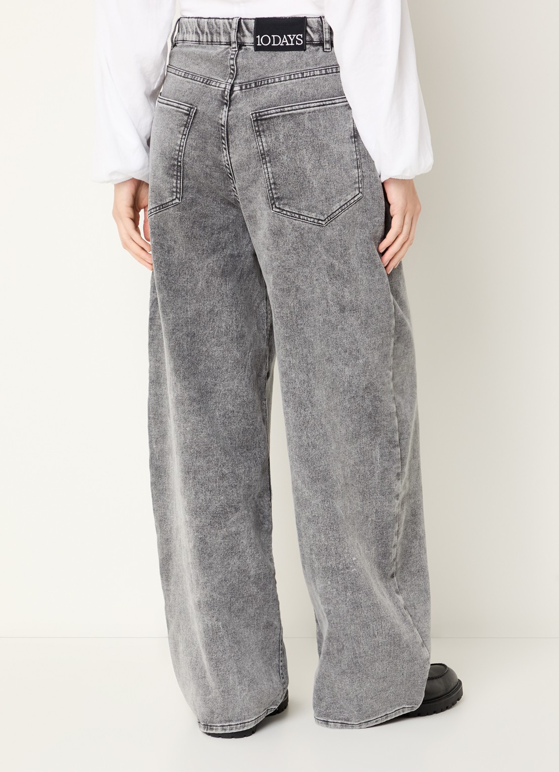 10DAYS Mid waist wide leg jogg jeans met verwassen afwerking - achterkant 3 lichtgrijs