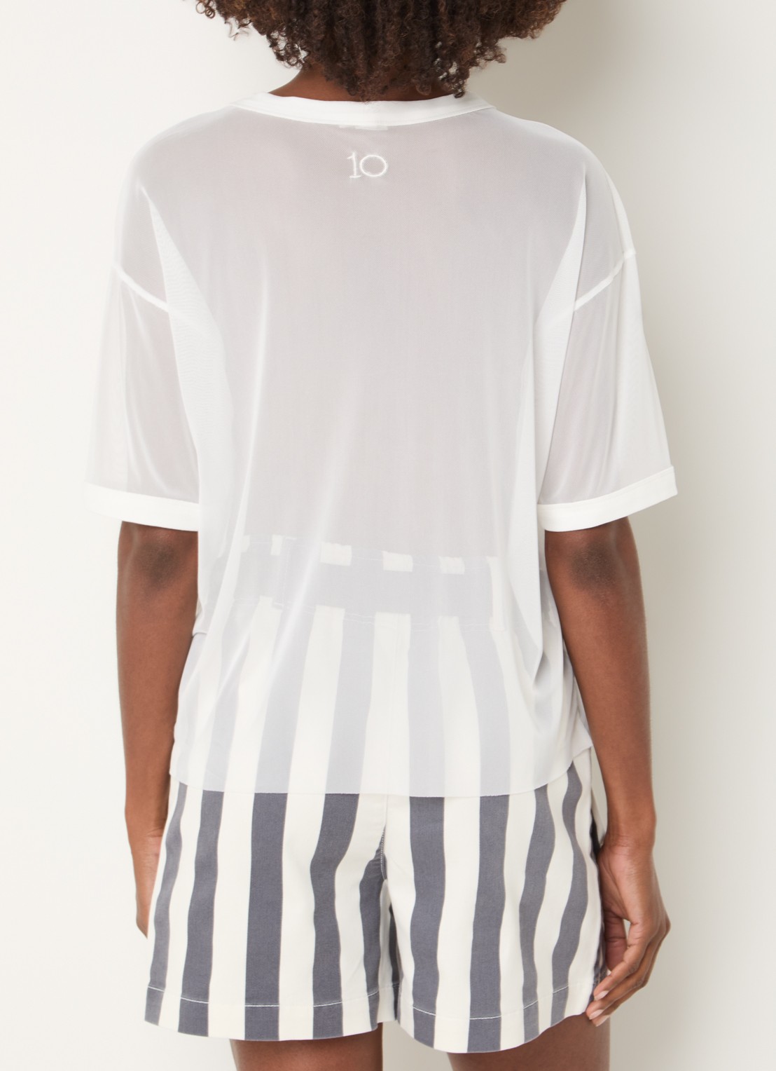 10DAYS Semi-transparant T-shirt van mesh - achterkant 4 gebroken wit