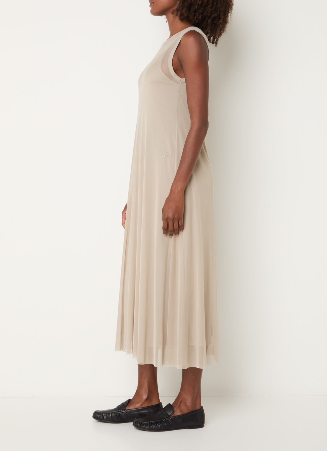 10DAYS Semi-transparante maxi jurk van mesh - voorkant 4 khaki