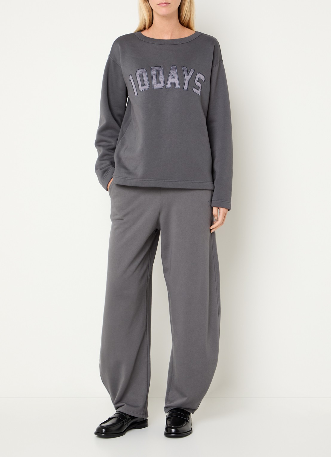 10DAYS Sweater met logo - voorkant 3 donkergrijs