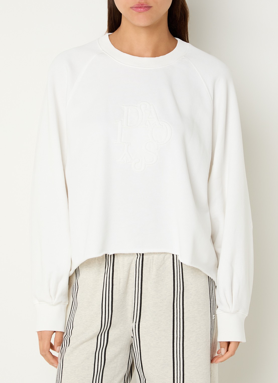 10DAYS Sweater met logoborduring - detail gebroken wit
