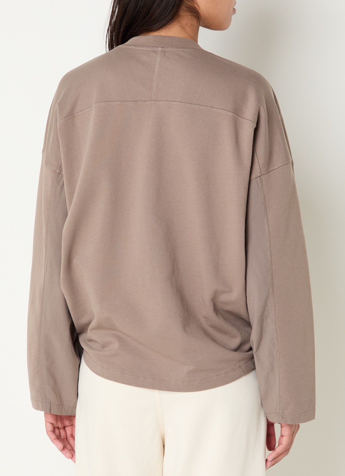 10DAYS Sweater met V-hals - achterkant 2 donkerbeige