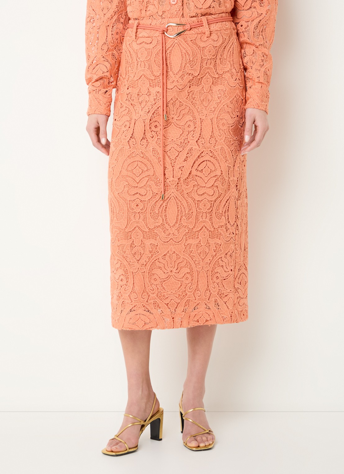 Aaiko Amia midi rok met broderie en strikceintuur - detail 2 oranje