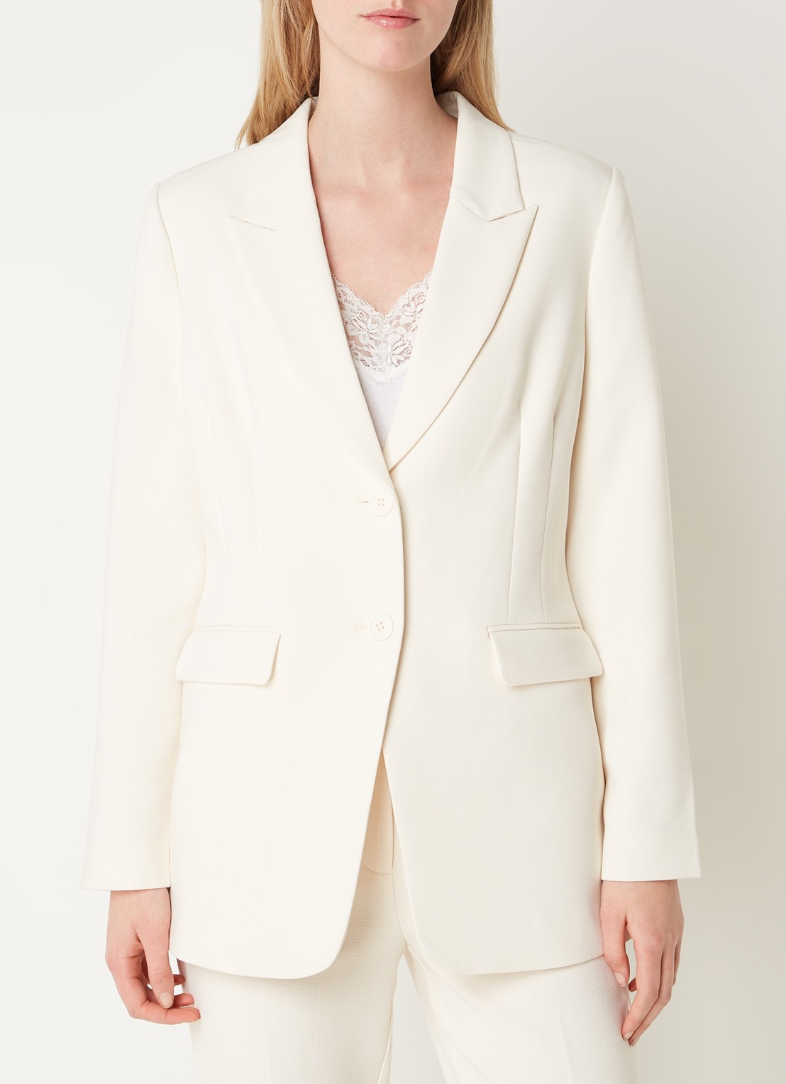 Aaiko Amilla blazer met klepzakken - detail 2 creme