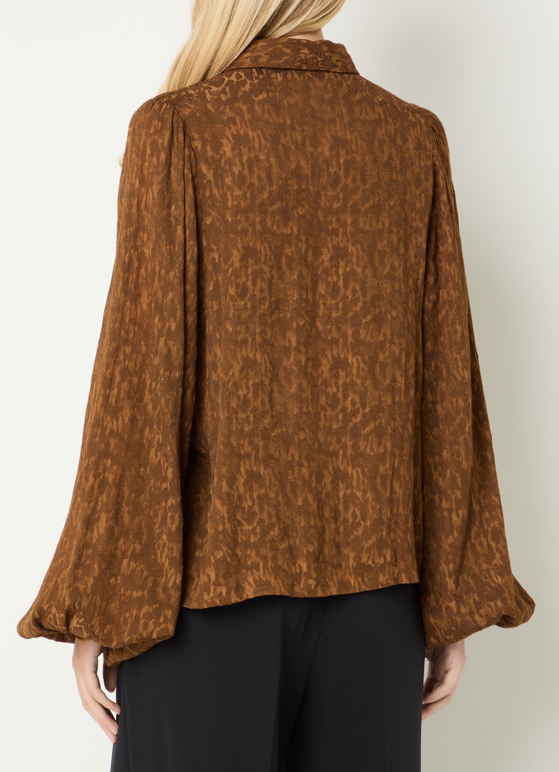 Aaiko Blouse met jacquard dessin - achterkant 2 cognac