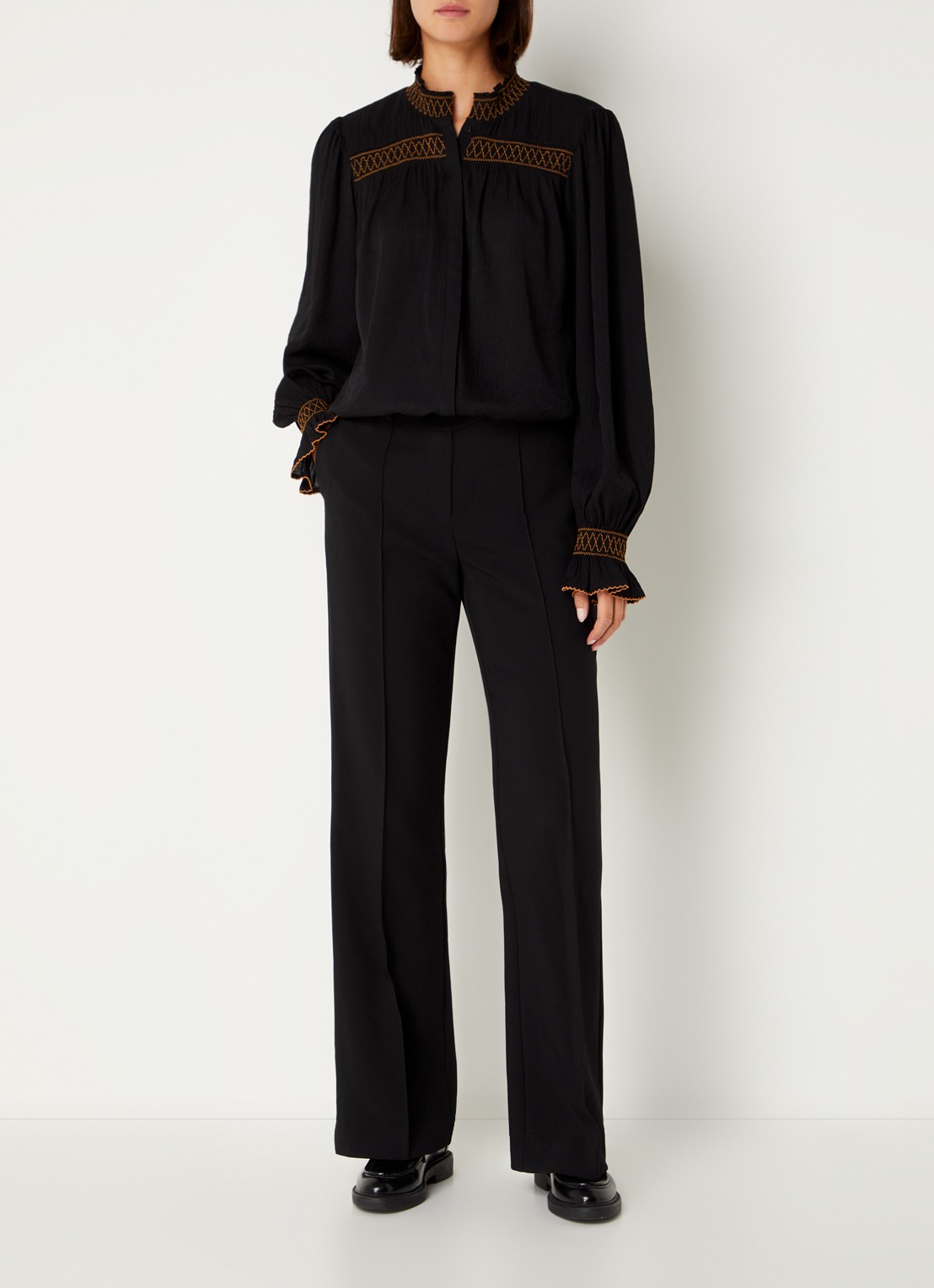 Aaiko Chantalle high waist wide fit pantalon met persplooi en structuur - voorkant 2 zwart