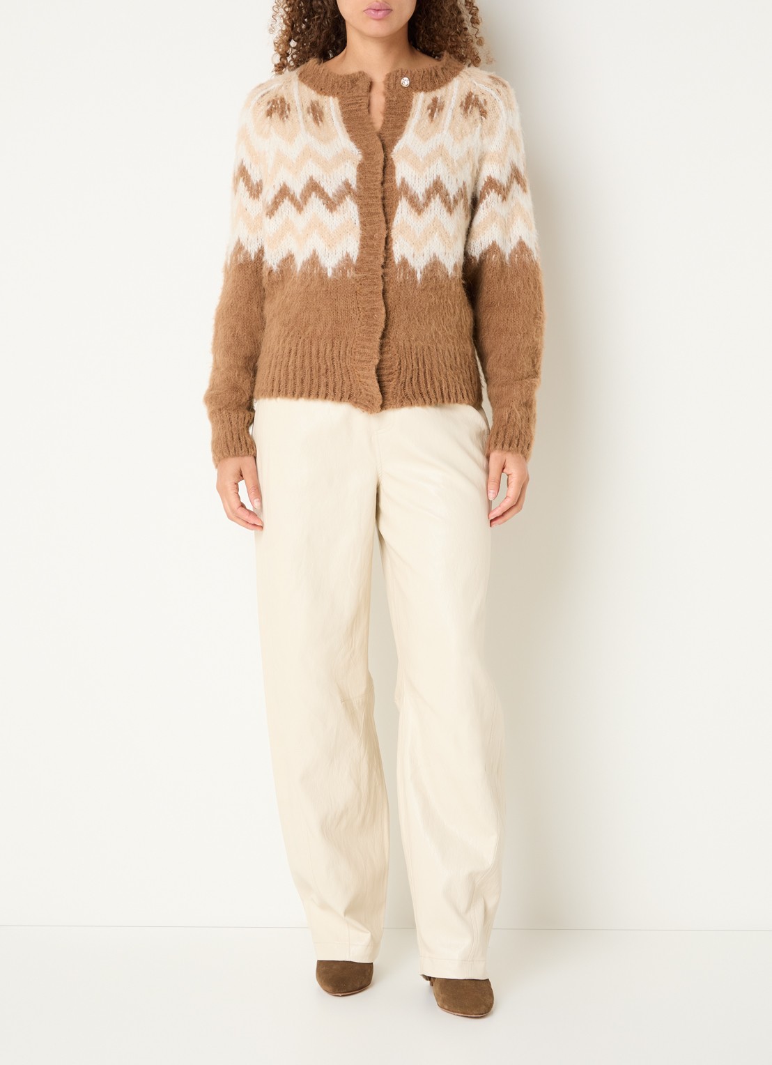 Aaiko Dina grofgebreide vest in alpaca wolblend - voorkant 3 bruin