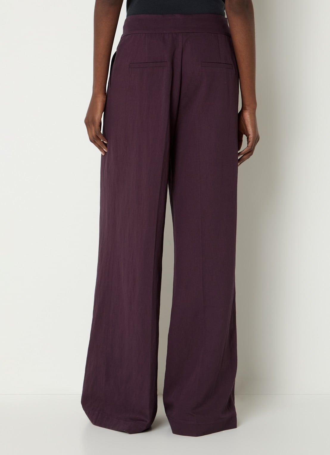 Aaiko Frederique high waist wide fit pantalon met steekzakken - achterkant 4 aubergine
