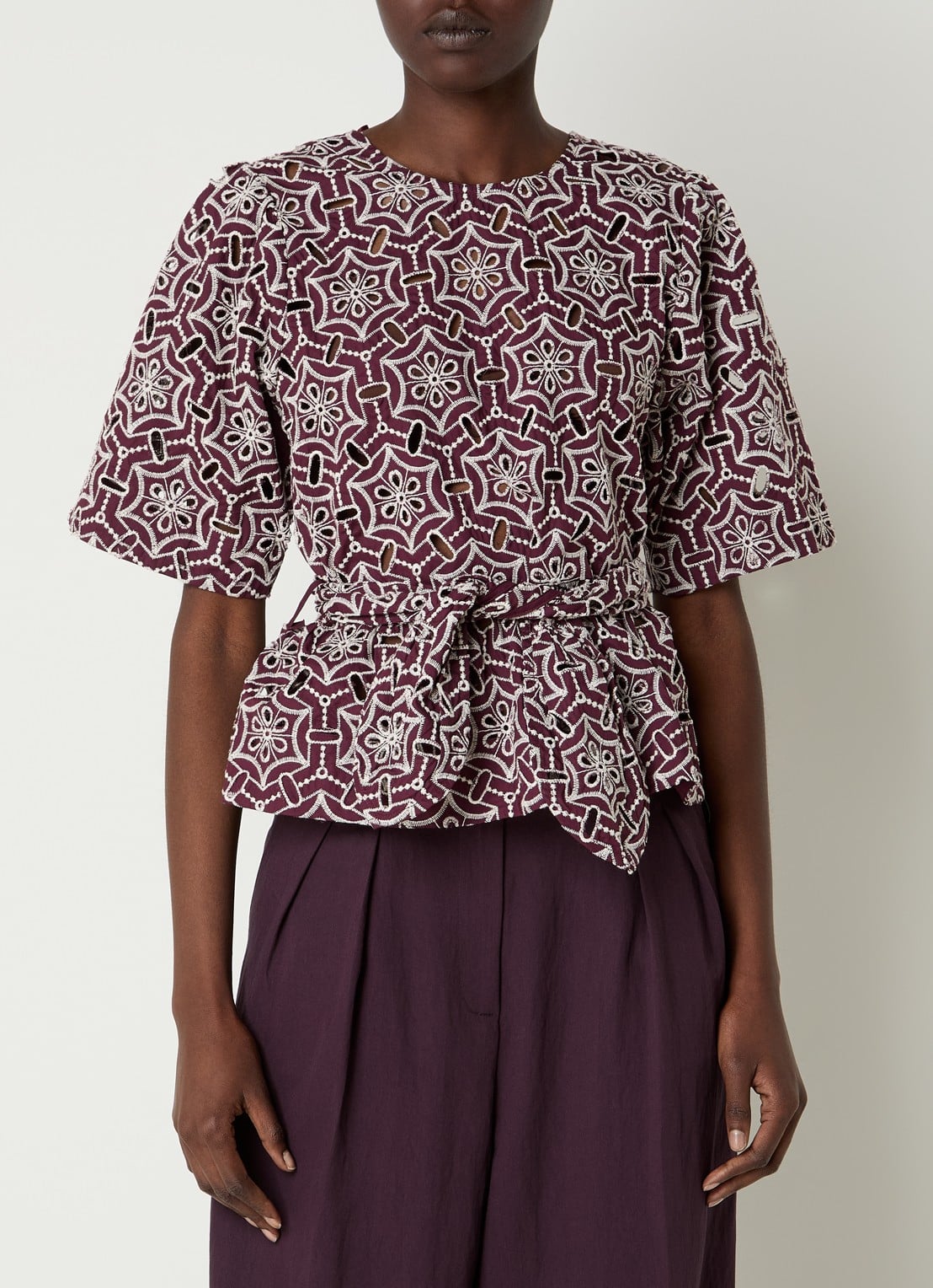 Aaiko Georgie top met strikceintuur en opengewerkt dessin - detail 3 aubergine