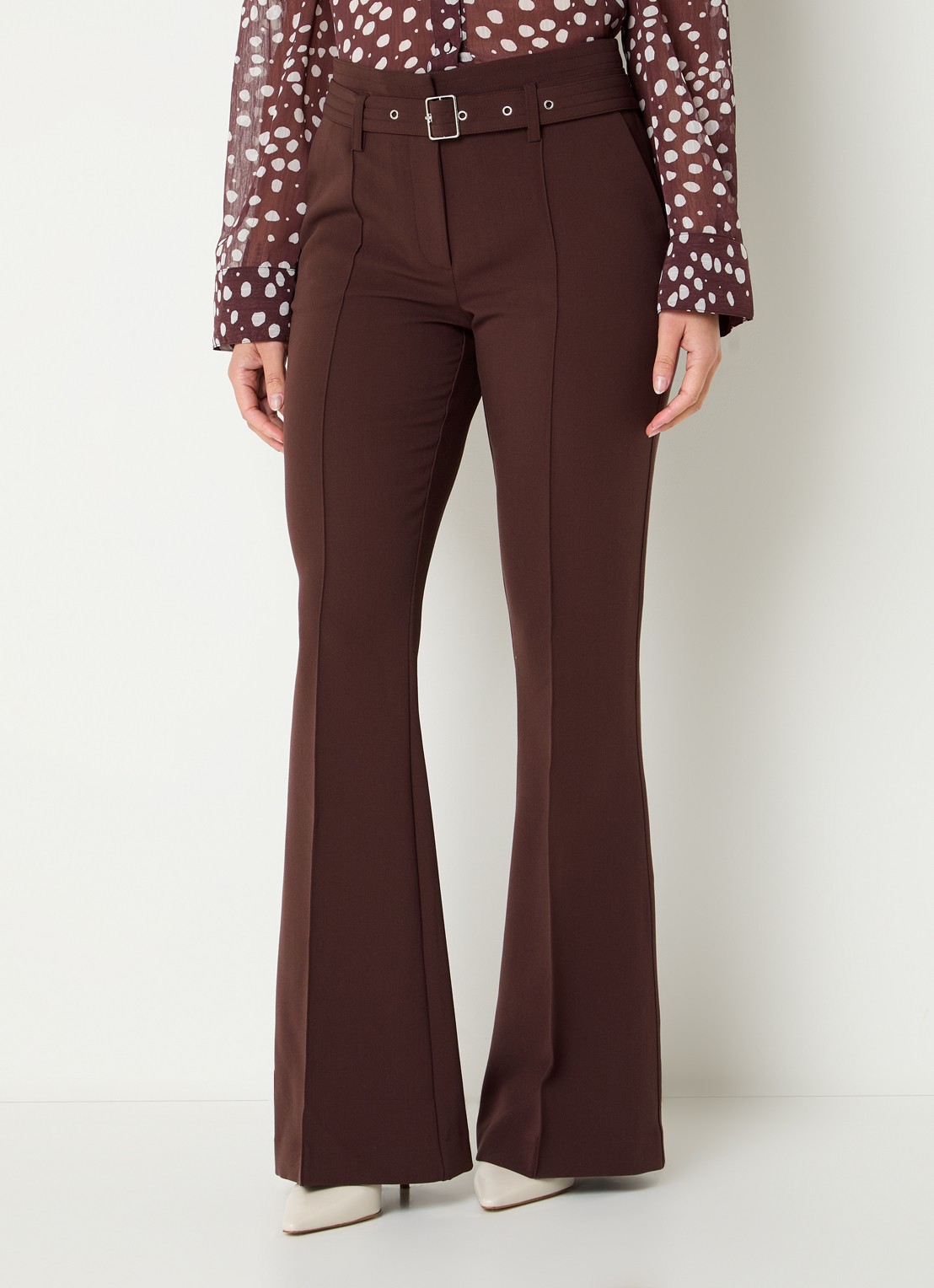 Aaiko Glenn mid waist flared fit pantalon met ceintuur en steekzakken - detail 4 bordeauxrood