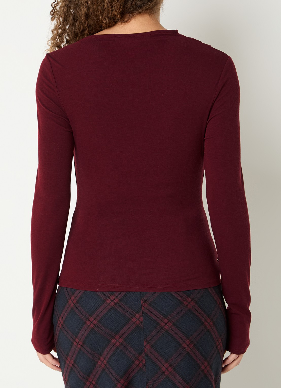 Aaiko Jalisse top in wolblend met asymmetrische hals - achterkant bordeauxrood