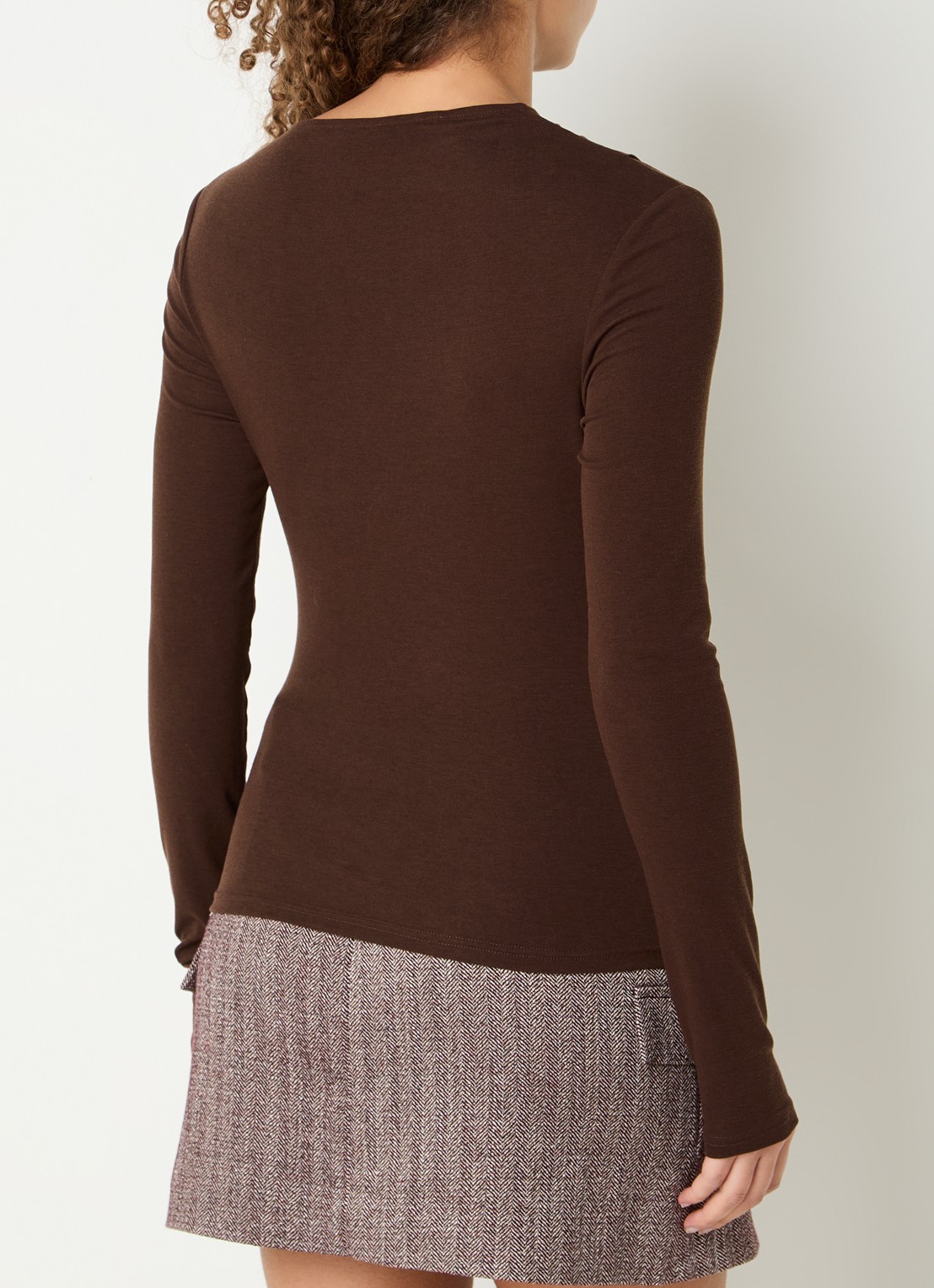 Aaiko Jalisse top in wolblend met asymmetrische hals - achterkant wit