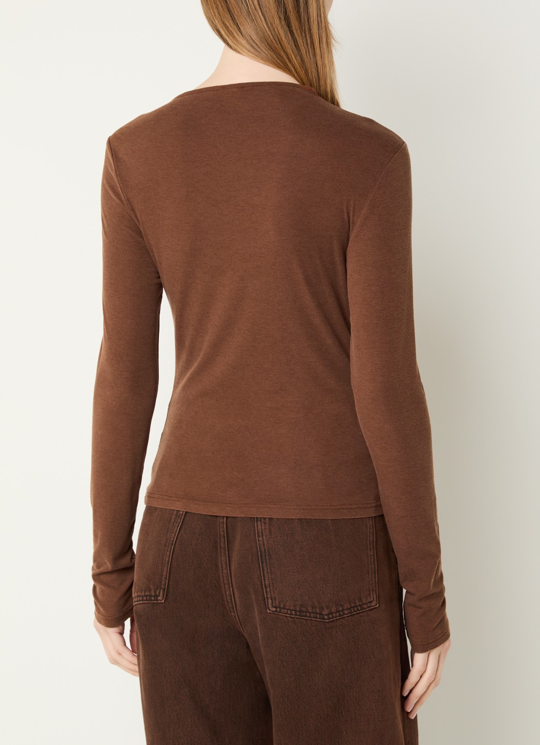 Aaiko Jalisse top in wolblend met asymmetrische hals - achterkant 2 cognac