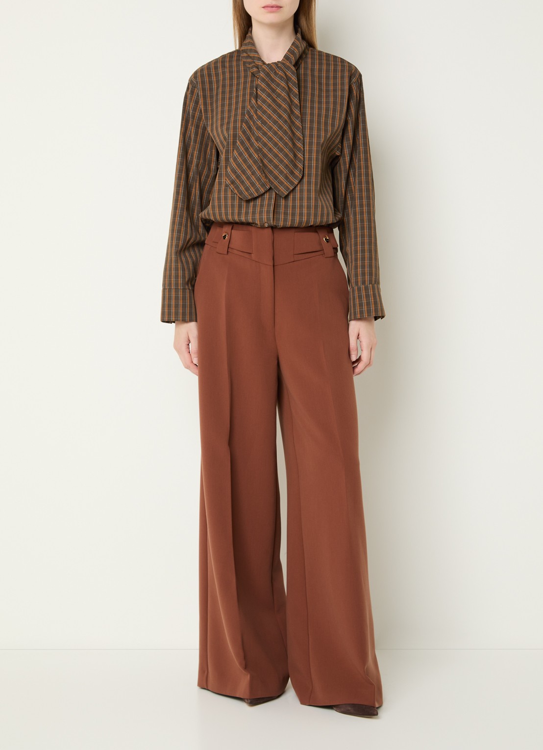 Aaiko Janesse blouse met ruitdessin en sjaalkraag - voorkant 3 bruin
