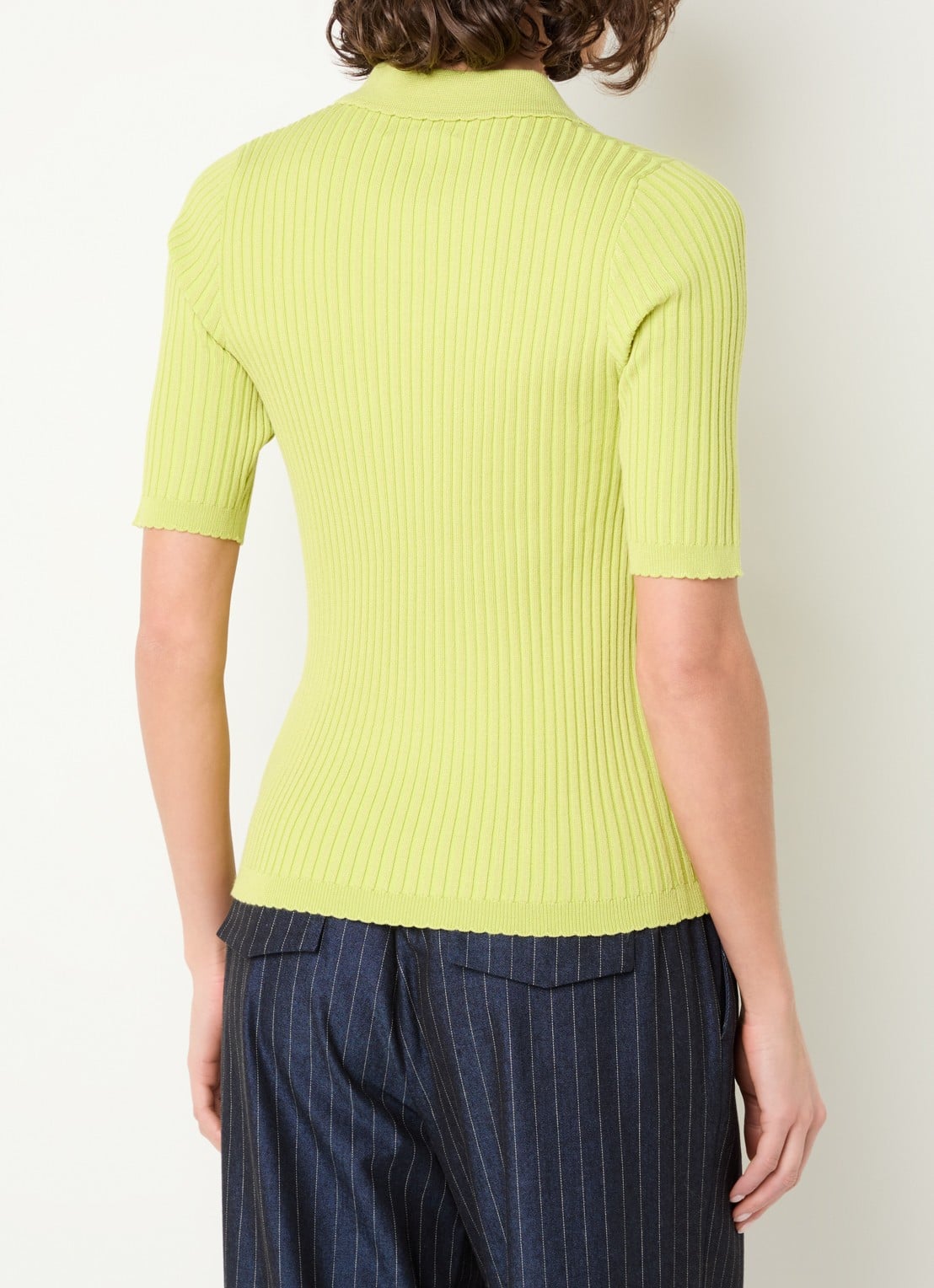 Aaiko Julia ribgebreide top  - achterkant 2 lime
