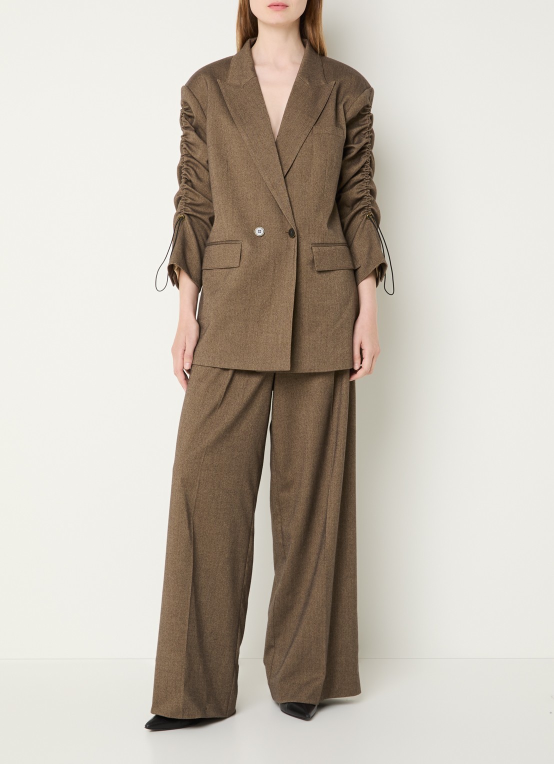 Aaiko Kendal oversized double-breasted blazer met klepzakken - voorkant 4 zand