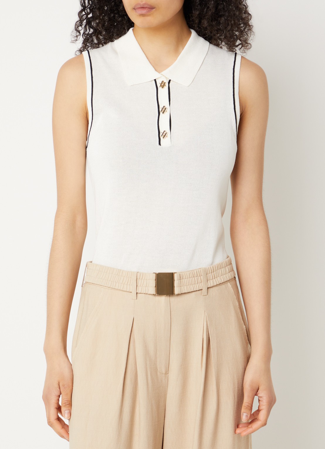 Aaiko Lara top met kraag - detail 2 beige