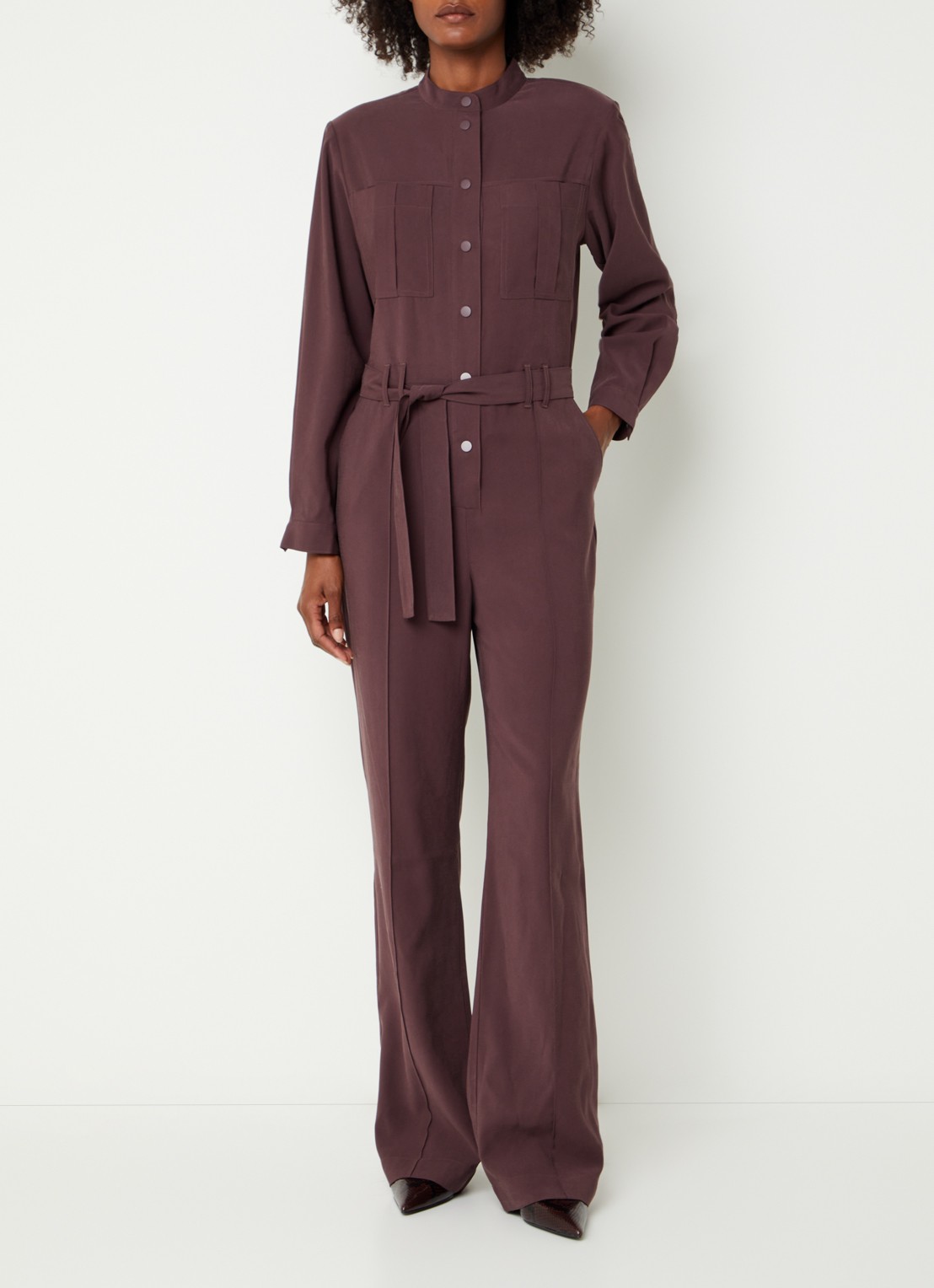 Aaiko Lise straight fit jumpsuit met strikceintuur - detail 4 taupe