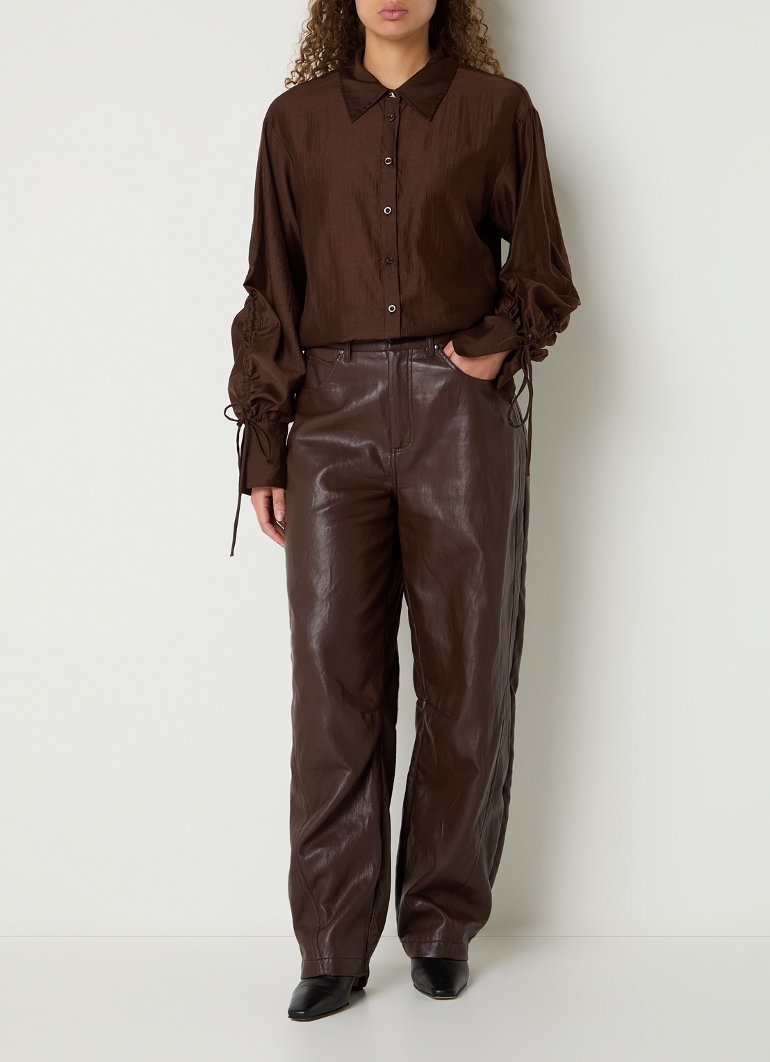 Aaiko Marel blouse met metallic finish - voorkant 4 donkerbruin