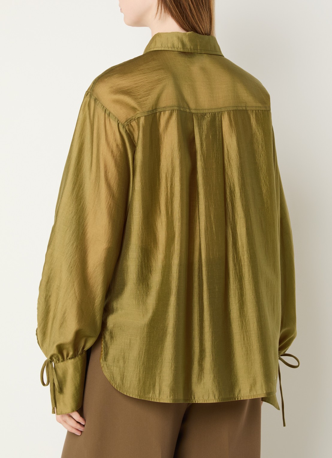 Aaiko Marel blouse met metallic finish - achterkant mosterd