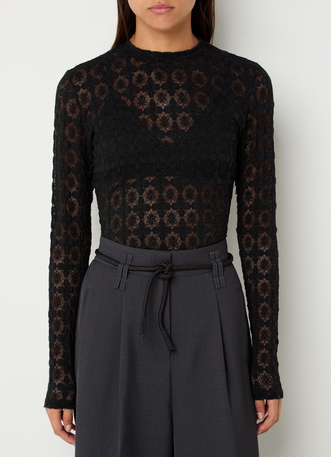 Aaiko Mason top van kant - detail 4 zwart