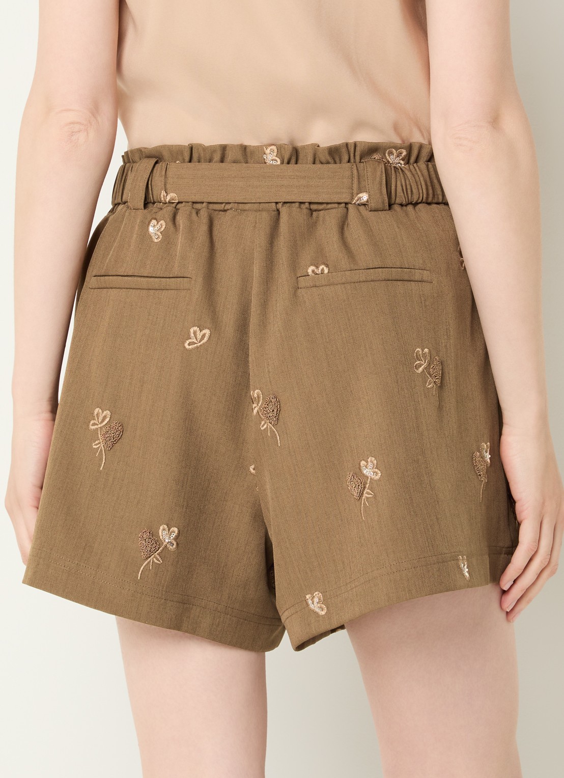 Aaiko Rikkie high waist loose fit korte broek met pailletten en borduring - achterkant mosgroen