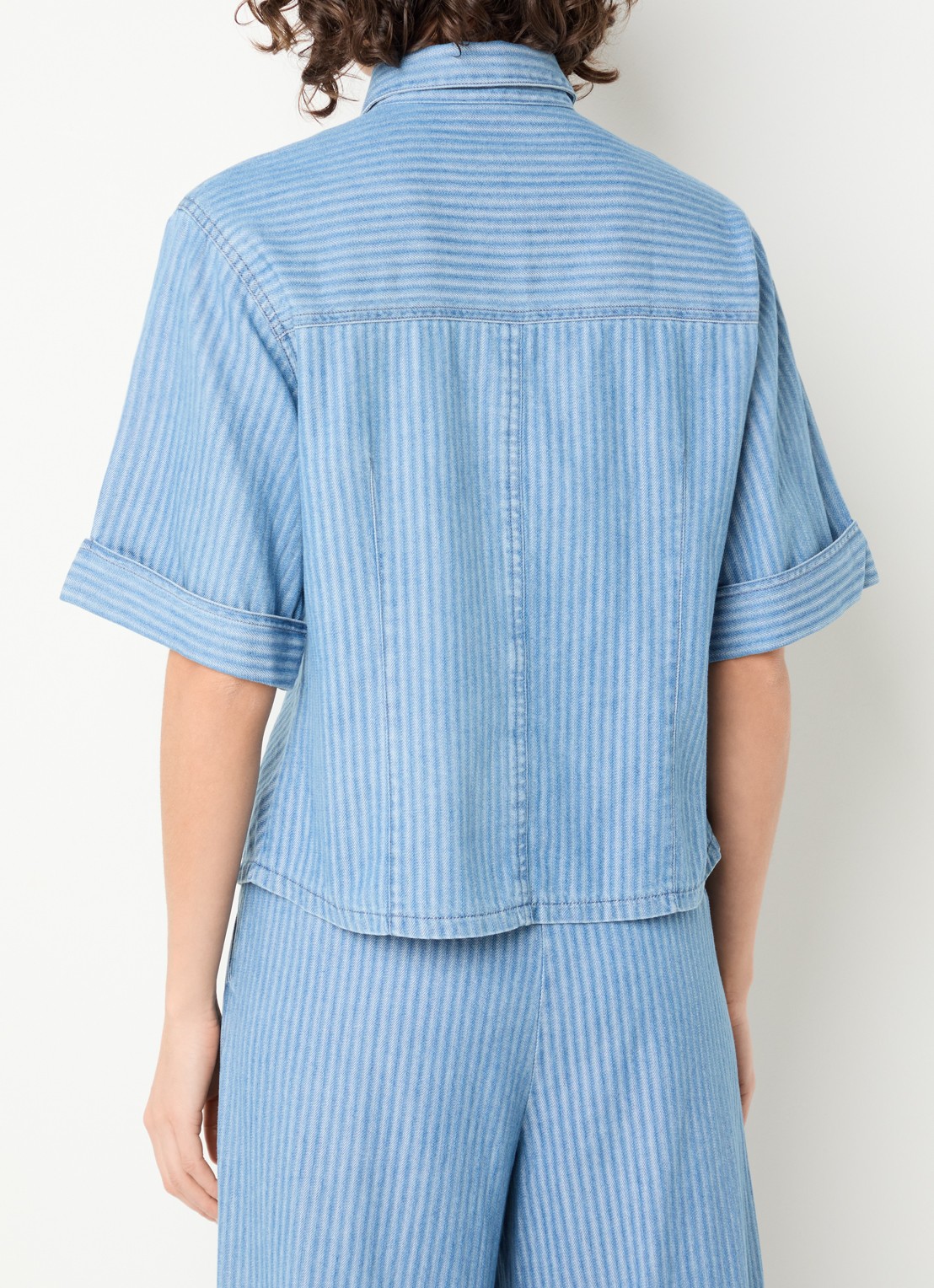 Aaiko Serene blouse van denim met borstzakken - achterkant indigo