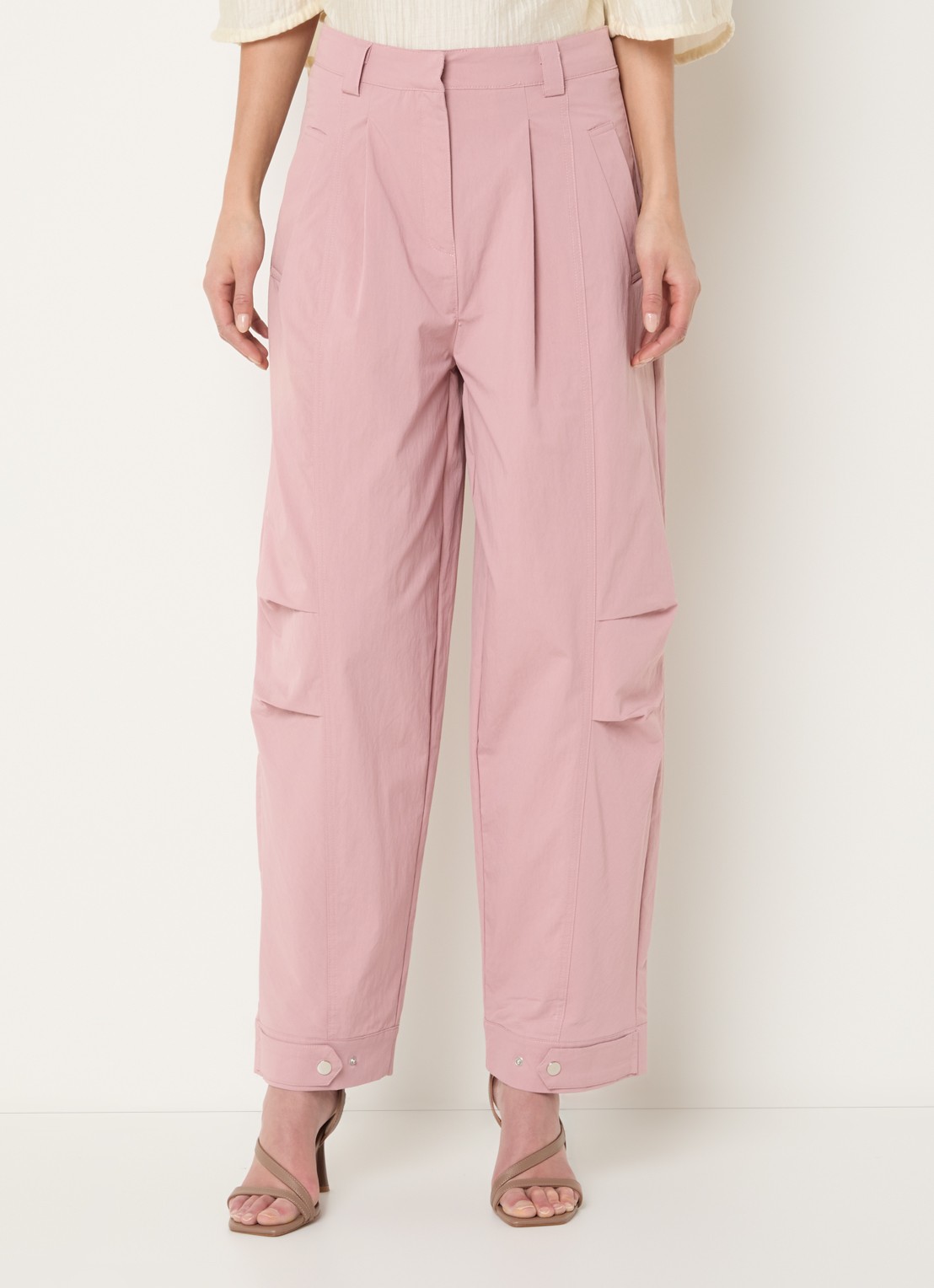 Aaiko Steffi high waist balloon fit broek met steekzakken - detail cranberryrood