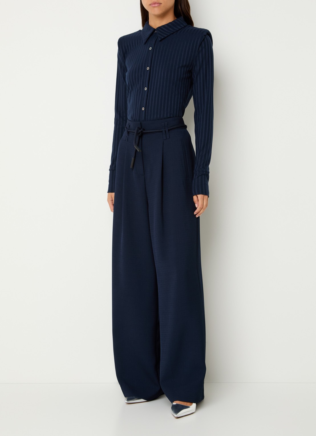 Aaiko Vigo blouse met schoudervulling - voorkant 3 donkerblauw