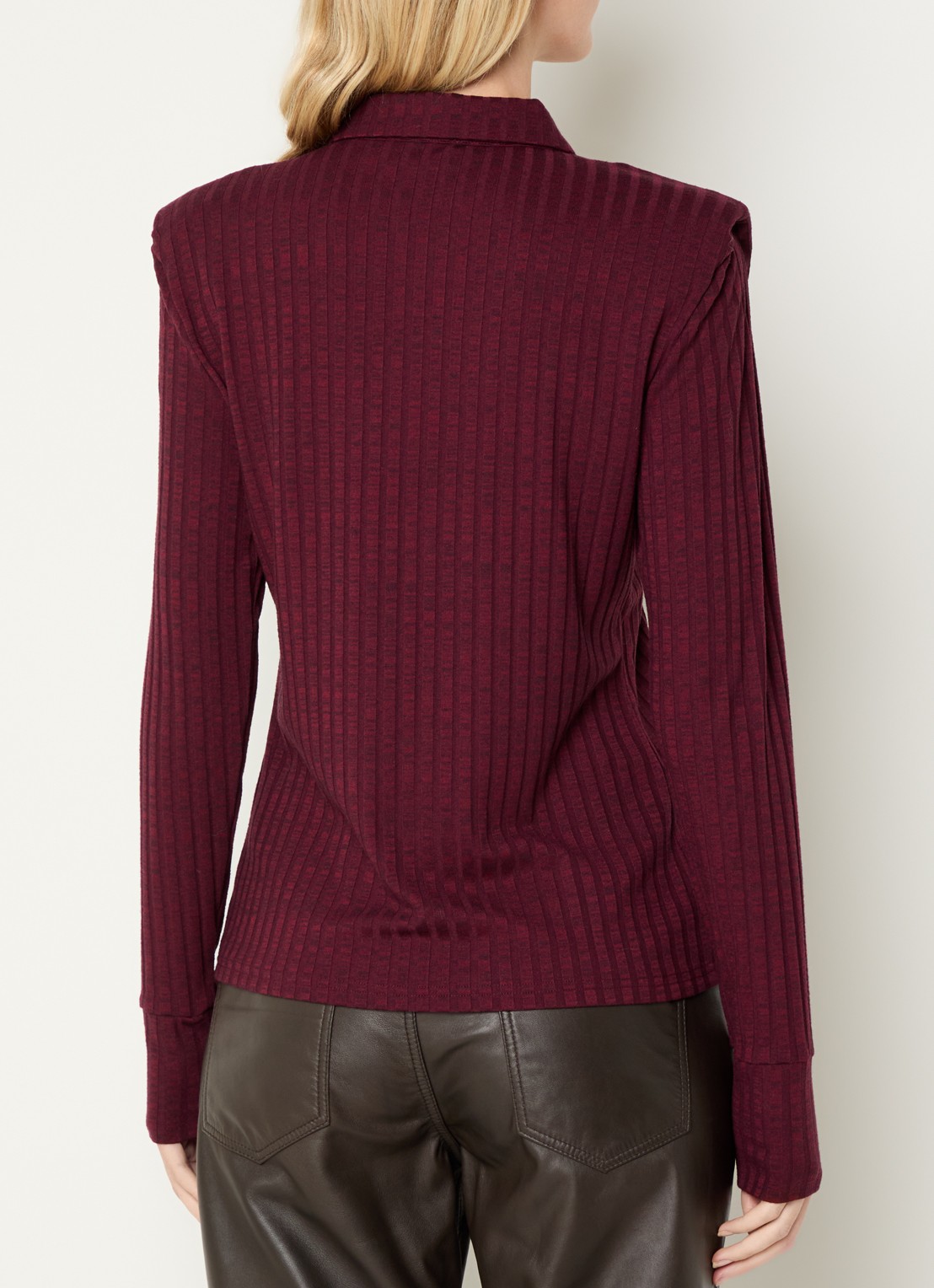 Aaiko Vigo blouse met schoudervulling - achterkant 4 bordeauxrood